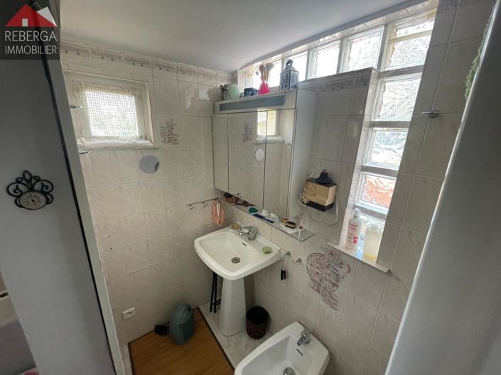 Image No.15-4 Bed House for sale