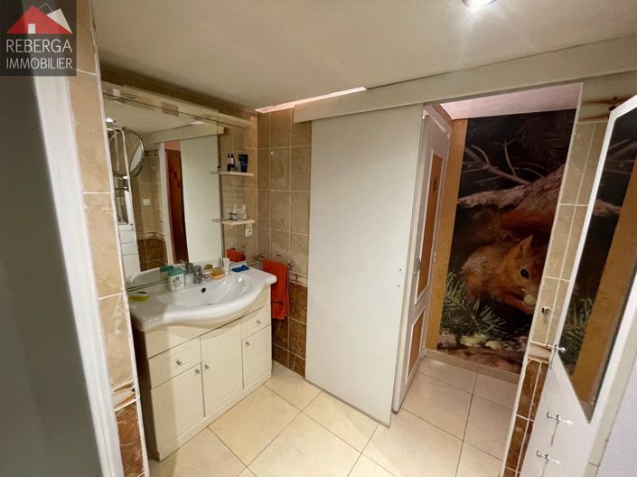 Image No.20-4 Bed House for sale