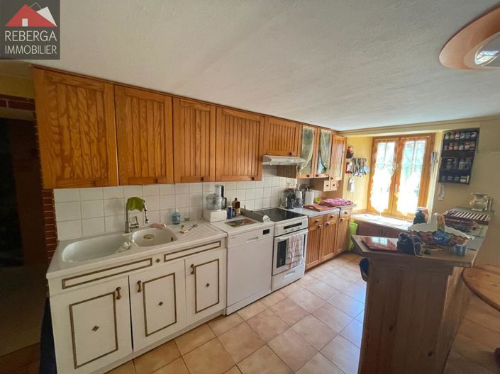 Image No.27-4 Bed House for sale