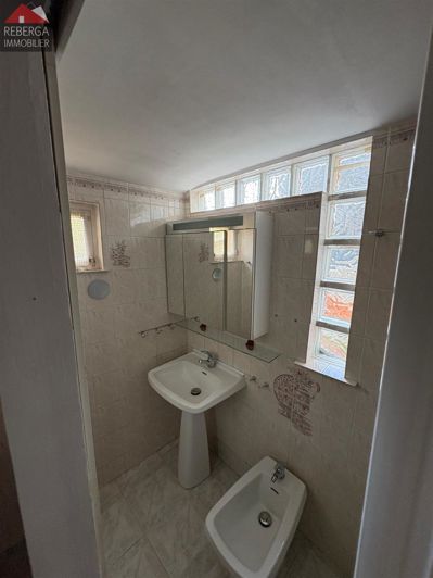 Image No.38-4 Bed House for sale