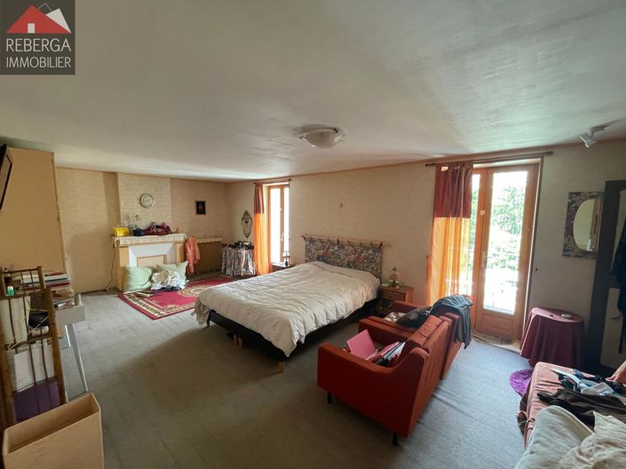 Image No.8-4 Bed House for sale