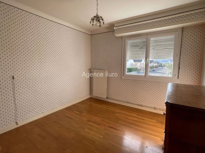 Image No.11-3 Bed House for sale