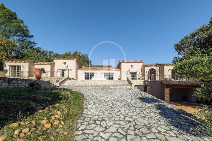 Image No.13-5 Bed House for sale