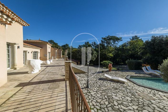 Image No.15-5 Bed House for sale