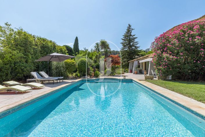 Image No.2-Maison de 4 chambres à vendre à Sauveterre