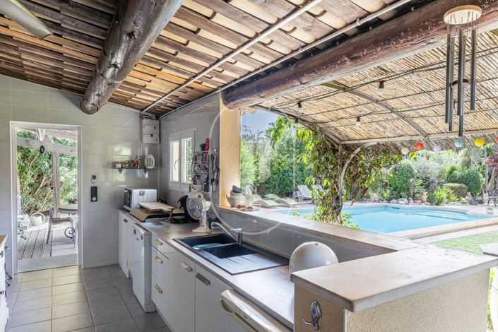 Image No.3-4 Bed House for sale