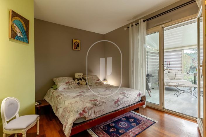 Image No.7-4 Bed House for sale