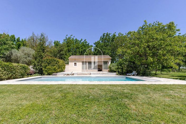 Image No.10-3 Bed House for sale