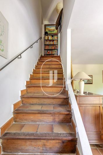 Image No.9-3 Bed House for sale