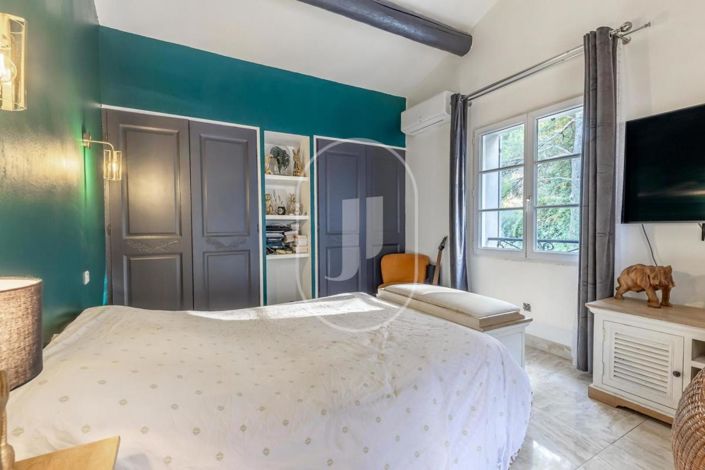 Image No.11-4 Bed House for sale