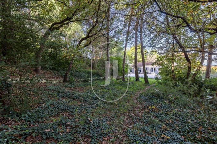 Image No.14-4 Bed House for sale