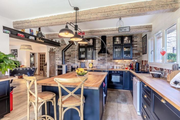 Image No.3-5 Bed House for sale