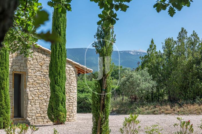 Image No.2-4 Bed House for sale