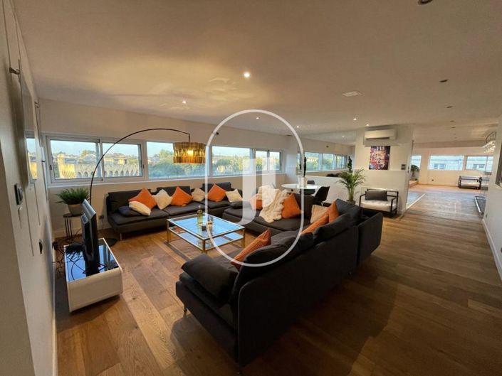 Image No.2-Appartement de 2 chambres à vendre à Avignon