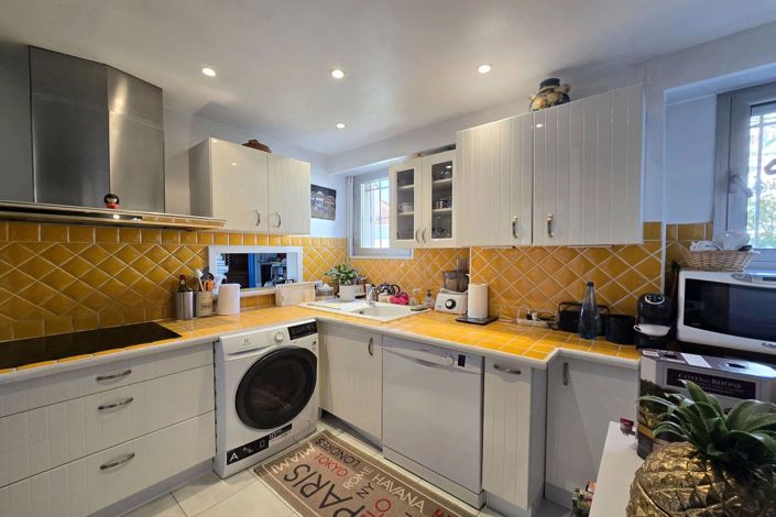 Image No.13-2 Bed Apartment for sale