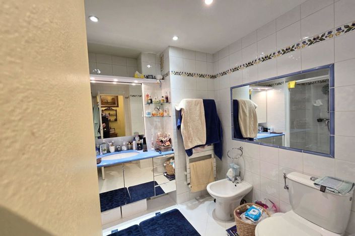 Image No.20-2 Bed Apartment for sale