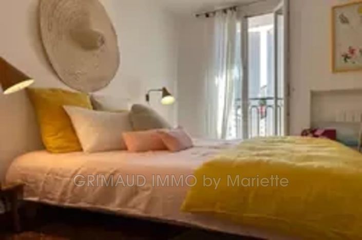 Image No.11-3 Bed House for sale