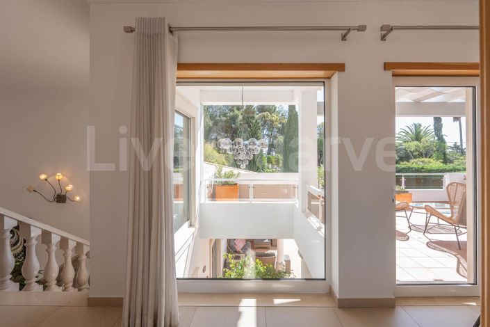 Image No.37-5 Bed House for sale