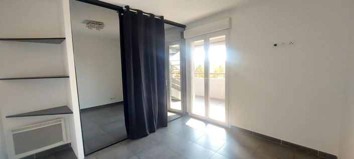 Image No.11-1 Bed Apartment for sale