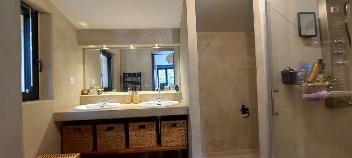 Image No.17-3 Bed House for sale