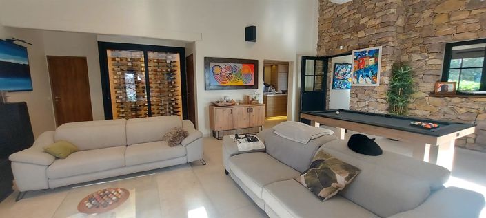 Image No.6-3 Bed House for sale