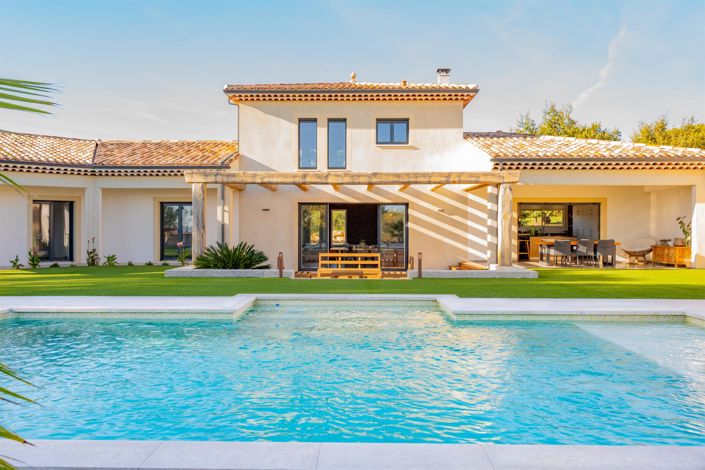 Image No.29-4 Bed House for sale