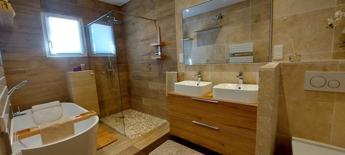 Image No.19-3 Bed House for sale