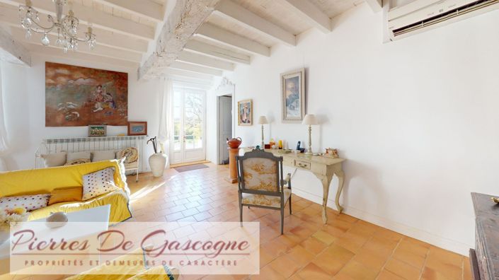 Image No.8-3 Bed House for sale