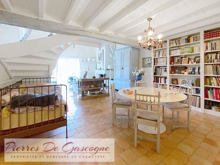 Image No.9-3 Bed House for sale