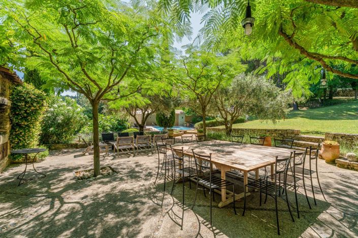 Image No.5-7 Bed Property for sale