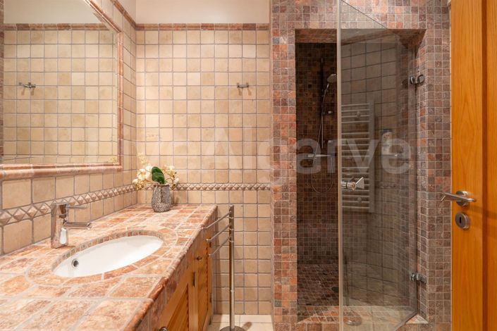 Image No.42-Maison de 5 chambres à vendre à Luz