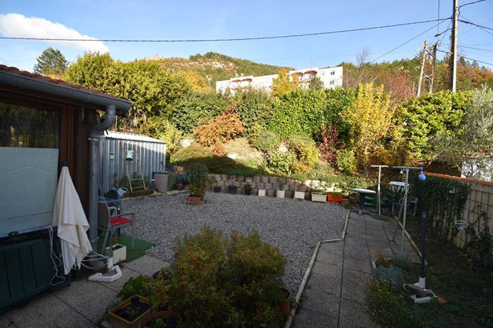 Image No.10-1 Bed House for sale