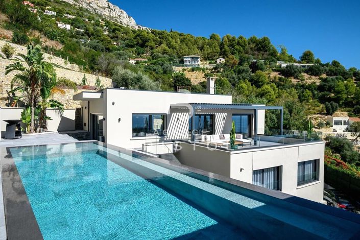 Image No.3-6 Bed House for sale