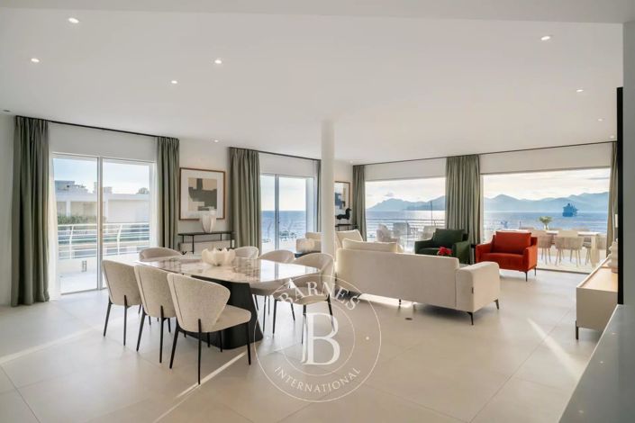 Image No.12-3 Bed Apartment for sale