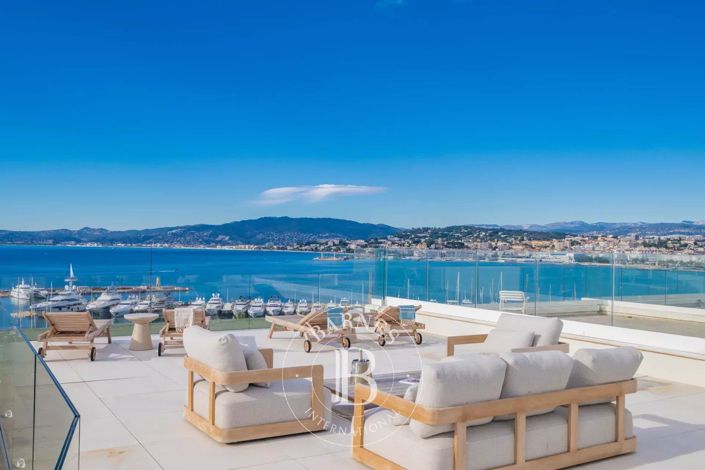 Image No.18-3 Bed Apartment for sale