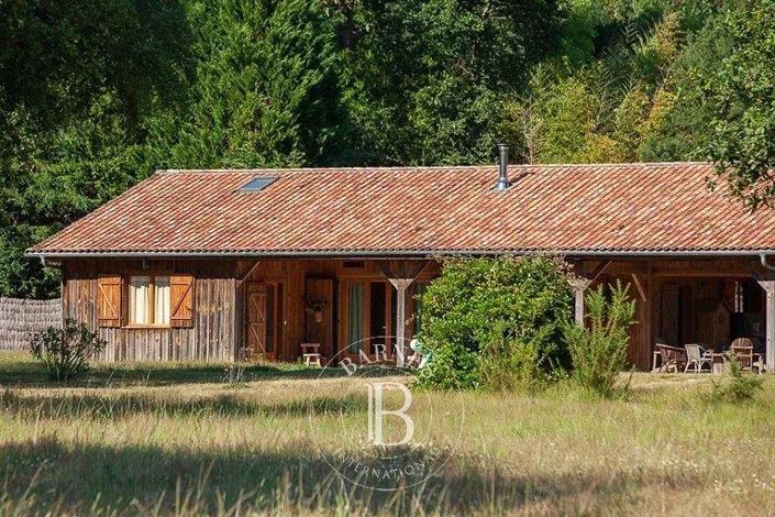 Image No.18-8 Bed House for sale