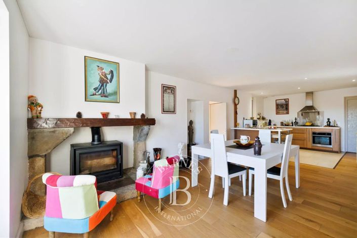 Image No.10-4 Bed House for sale