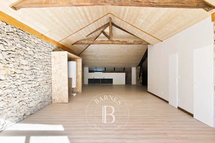 Image No.21-4 Bed House for sale