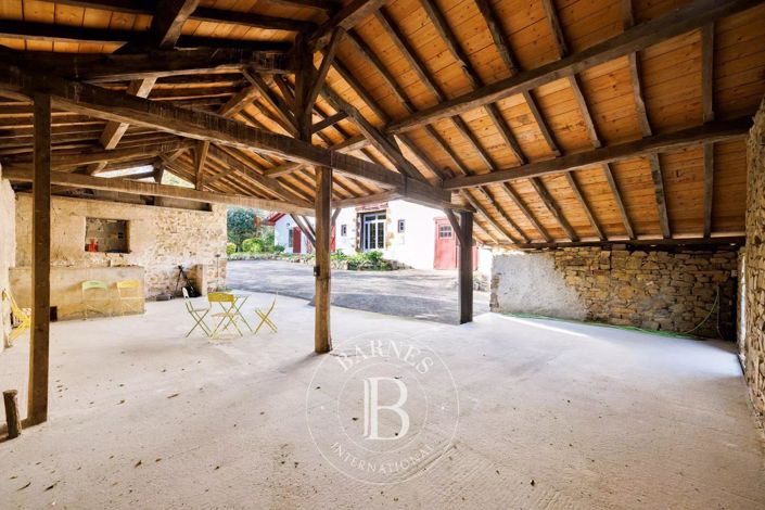 Image No.24-4 Bed House for sale