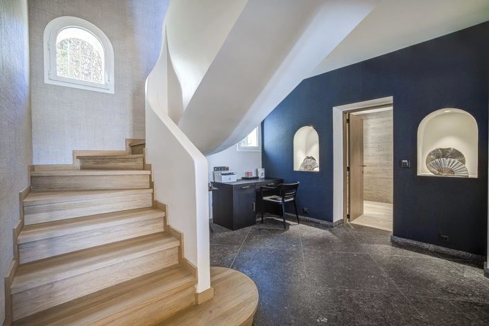 Image No.31-5 Bed House for sale