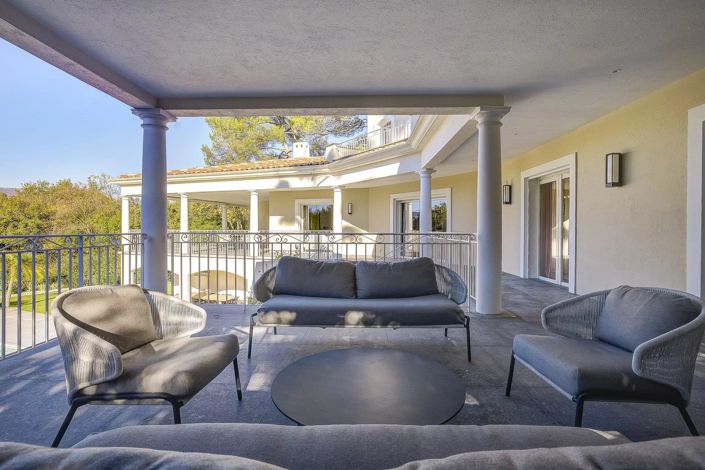 Image No.5-5 Bed House for sale