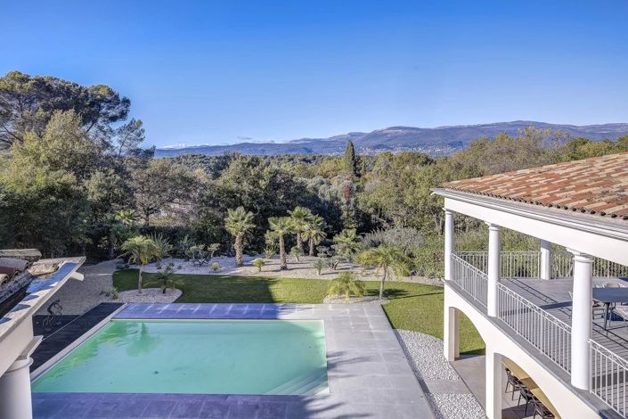 Image No.56-5 Bed House for sale