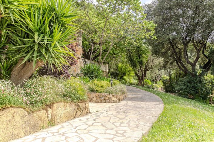 Image No.22-11 Bed House for sale