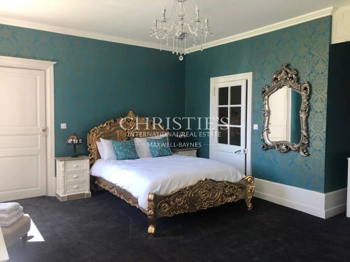 Image No.10-10 Bed House for sale