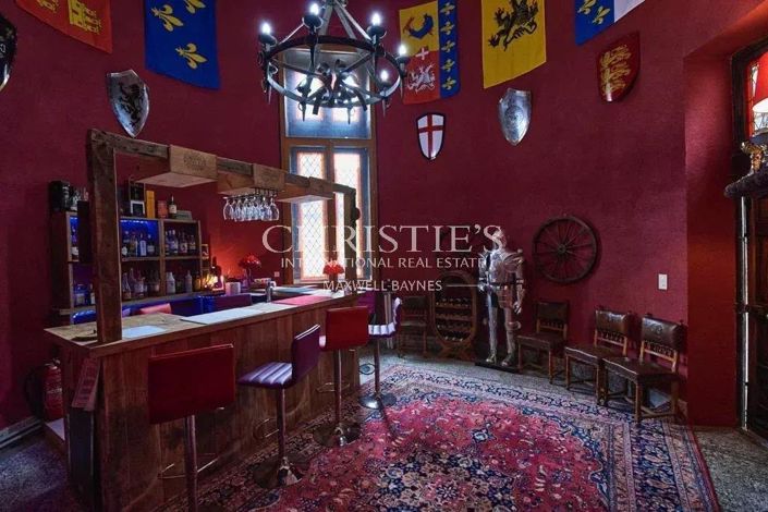 Image No.14-10 Bed House for sale