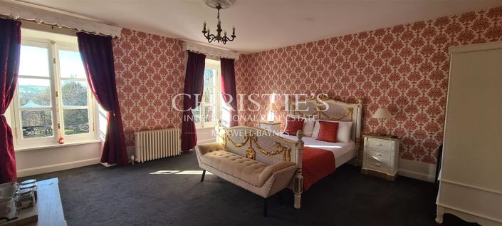 Image No.17-10 Bed House for sale