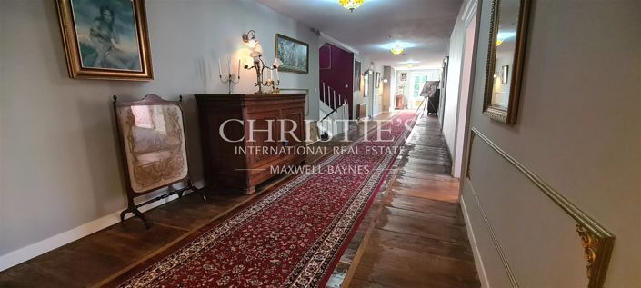 Image No.19-10 Bed House for sale