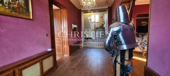 Image No.33-10 Bed House for sale