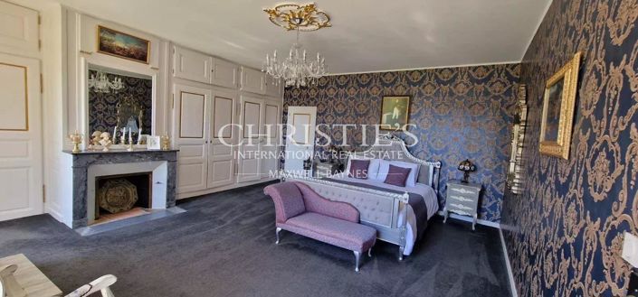 Image No.5-10 Bed House for sale