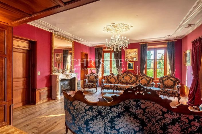 Image No.7-10 Bed House for sale
